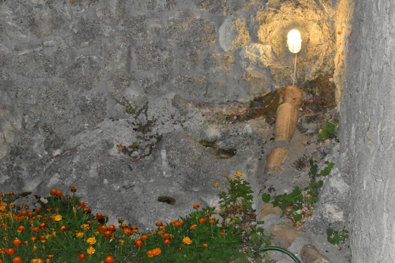 Estate Dafnopanagia Villa Magda Asprogerakata Exteriör bild