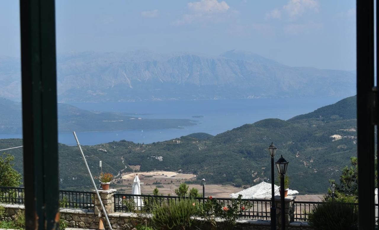Estate Dafnopanagia Villa Magda Asprogerakata Exteriör bild
