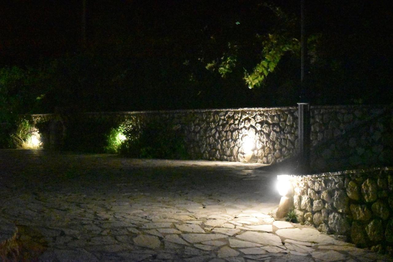 Estate Dafnopanagia Villa Magda Asprogerakata Exteriör bild