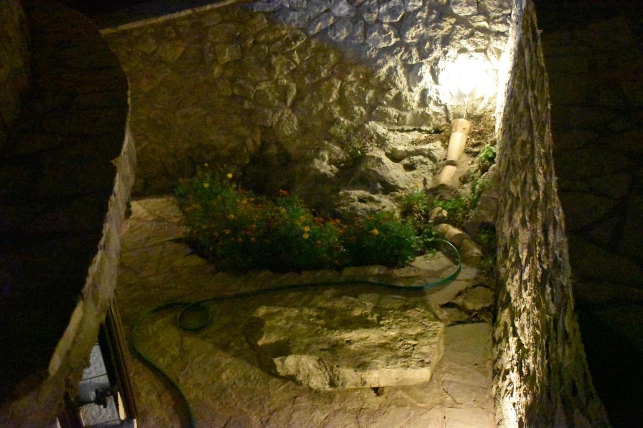 Estate Dafnopanagia Villa Magda Asprogerakata Exteriör bild