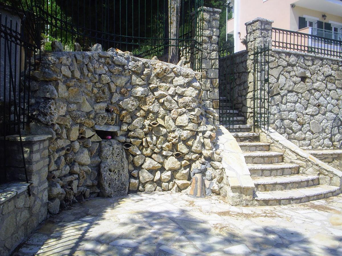 Estate Dafnopanagia Villa Magda Asprogerakata Exteriör bild